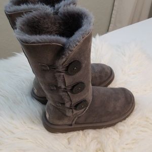 Ugg Bailey Button
